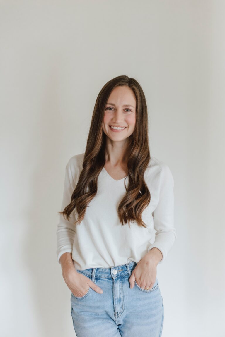 Erin Falbo Headshot (1)